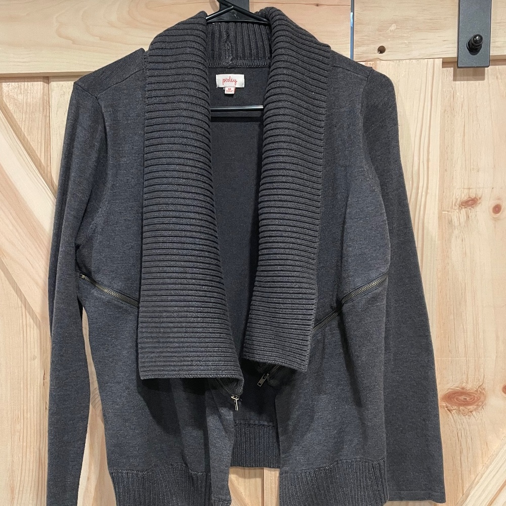 Gray sweater with side zip